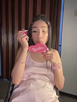 Snapshot of Praga_Pink chatting on 9, 10, 2025 Praga Pink online show from 9, 10, 2025