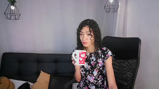 Snapshot of Aurora_ath chatting on 7, 1, 2025 Aurora ath online show from 7, 1, 2025