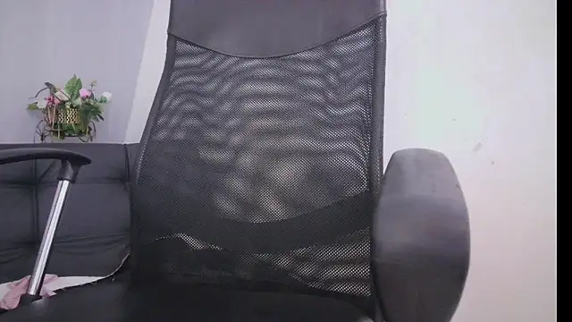 Snapshot of Aurora_ath chatting on 5, 3, 2025 Aurora ath online show from 5, 3, 2025