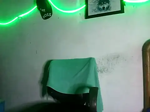 Snapshot of 628-andrew chatting on 27, 11, 2025 628-andrew online show from 27, 11, 2025