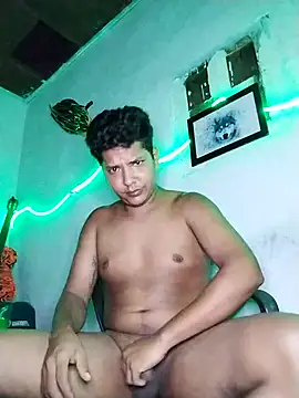 Snapshot of 628-andrew chatting on 19, 12, 2025 628-andrew online show from 19, 12, 2025