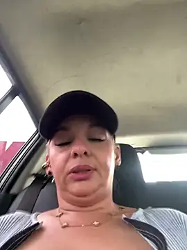 Snapshot of Aligoldbottom chatting on 26, 1, 2025 Aligoldbottom online show from 26, 1, 2025