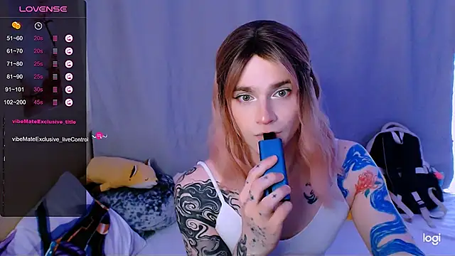Snapshot of Alice_Hells chatting on 5, 6, 2026 Alice Hells online show from 5, 6, 2026