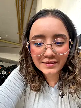 Snapshot of Kay_LustyWife chatting on 23, 11, 2025 Kay LustyWife online show from 23, 11, 2025