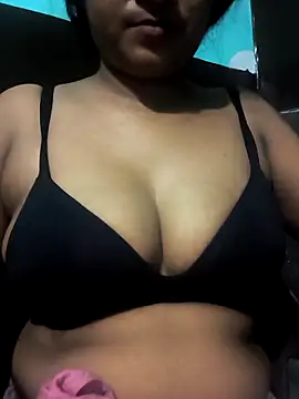 Snapshot of NEETU-89 chatting on 12, 9, 2025 NEETU-89 online show from 12, 9, 2025