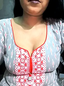 Snapshot of NEETU-89 chatting on 15, 9, 2025 NEETU-89 online show from 15, 9, 2025