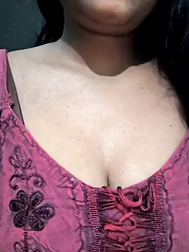 Snapshot of NEETU-89 chatting on 18, 10, 2025 NEETU-89 online show from 18, 10, 2025