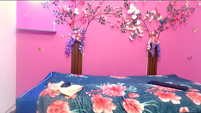 Snapshot of analdeepalejandra18 chatting on 15, 12, 2025 analdeepalejandra18 online show from 15, 12, 2025