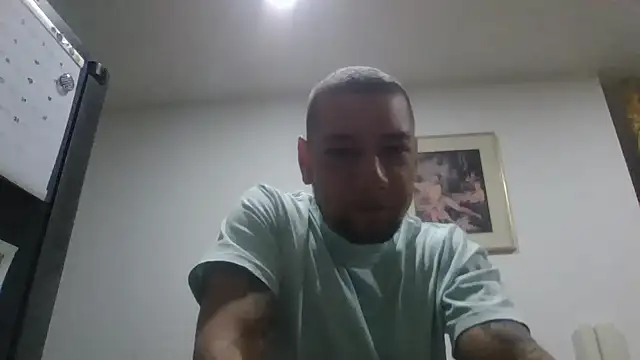 Snapshot of MrSoulMommy chatting on 7, 1, 2025 MrSoulMommy online show from 7, 1, 2025