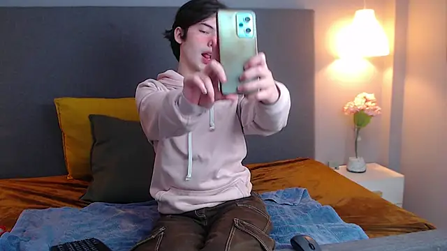 Snapshot of Angel_shiny chatting on 8, 1, 2025 Angel shiny online show from 8, 1, 2025