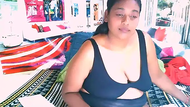 Snapshot of IndianYummy chatting on 17, 2, 2025 IndianYummy online show from 17, 2, 2025