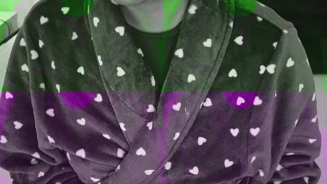 Snapshot of IzzyyBeelmonth chatting on 5, 1, 2025 IzzyyBeelmonth online show from 5, 1, 2025