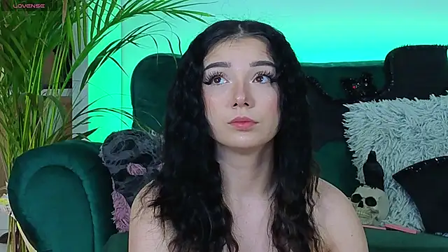 AveryWillow online show from 23, 10, 2025