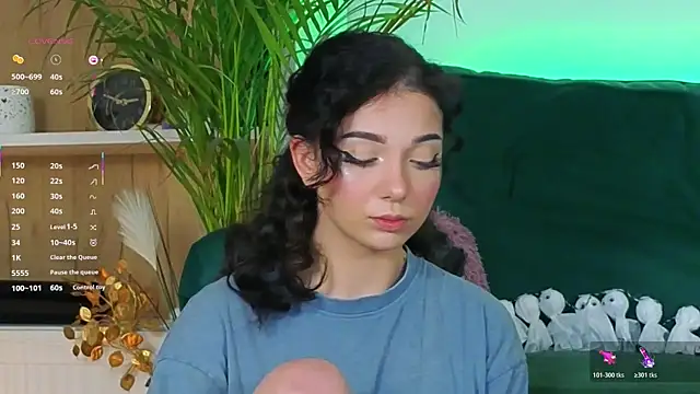 AveryWillow online show from 10, 11, 2025