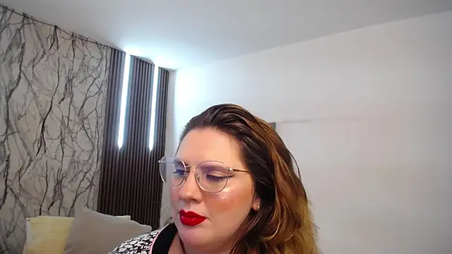 Snapshot of MartinaGuzmann chatting on 17, 3, 2025 MartinaGuzmann online show from 17, 3, 2025