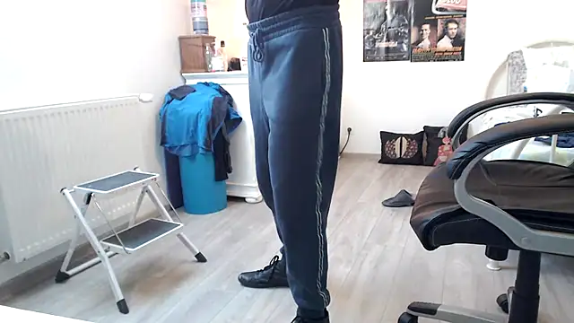 Snapshot of SteveStiffbone chatting on 4, 3, 2025 SteveStiffbone online show from 4, 3, 2025