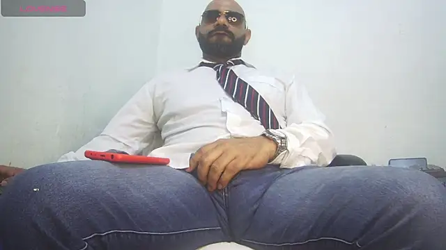 Snapshot of bruce_bigg chatting on 3, 5, 2026 bruce bigg online show from 3, 5, 2026