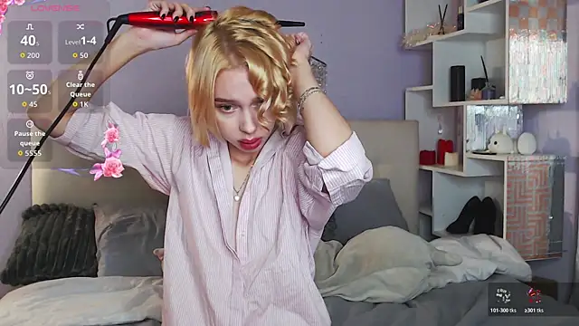 White Lioness online show from 23, 10, 2025