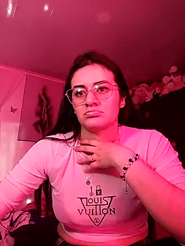 Hanna Kinsley online show from 2, 10, 2025