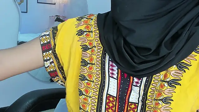 naomiii   online show from 20, 12, 2025