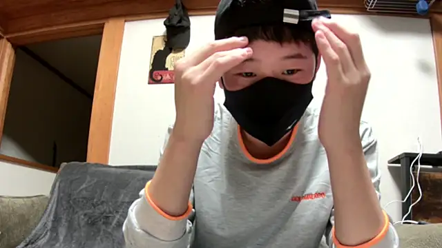 Snapshot of tuki_fu chatting on 10, 12, 2024 tuki fu online show from 10, 12, 2024