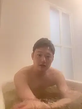 Snapshot of tuki_fu chatting on 5, 3, 2025 tuki fu online show from 5, 3, 2025