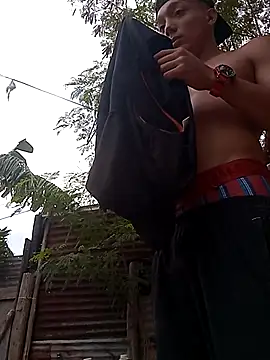 tayson  online show from 25, 10, 2025