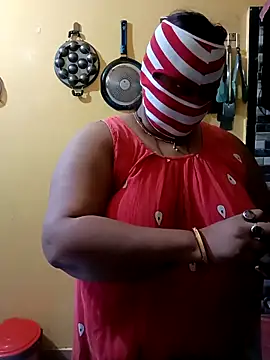 Snapshot of monaa chatting on 28, 3, 2026 monaa online show from 28, 3, 2026