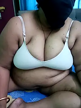 Snapshot of monaa chatting on 4, 5, 2026 monaa online show from 4, 5, 2026