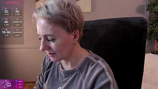 Nika Smit online show from 14, 12, 2024