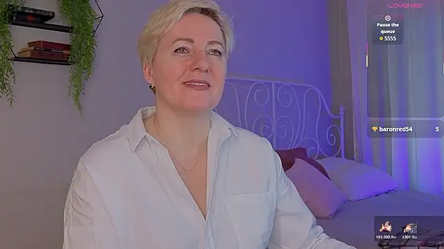 Nika Smit online show from 7, 3, 2026