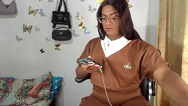 Snapshot of bigcrisblack chatting on 3, 11, 2025 bigcrisblack online show from 3, 11, 2025