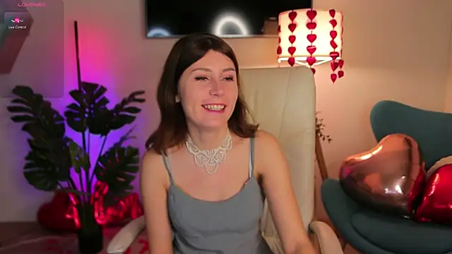 Snapshot of Hailey_Green chatting on 13, 2, 2025 Hailey Green online show from 13, 2, 2025