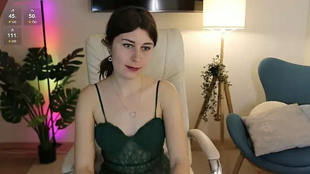 Snapshot of Hailey_Green chatting on 8, 3, 2025 Hailey Green online show from 8, 3, 2025