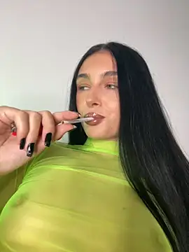 IvyKaelani online show from 16, 9, 2025