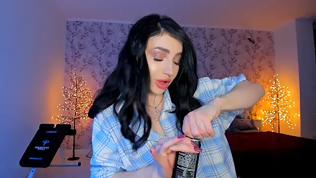 NancyLovee  online show from 19, 2, 2026