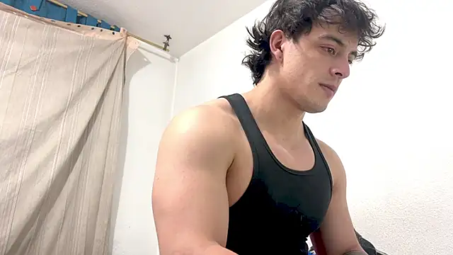Snapshot of logan_x3 chatting on 4, 7, 2026 logan x3 online show from 4, 7, 2026