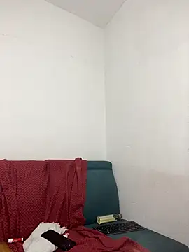 Snapshot of gianna_smith chatting on 4, 10, 2025 gianna smith online show from 4, 10, 2025