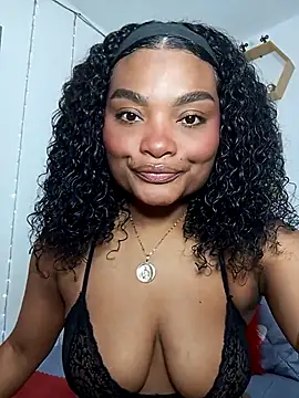 Snapshot of gianna_smith chatting on 27, 11, 2025 gianna smith online show from 27, 11, 2025