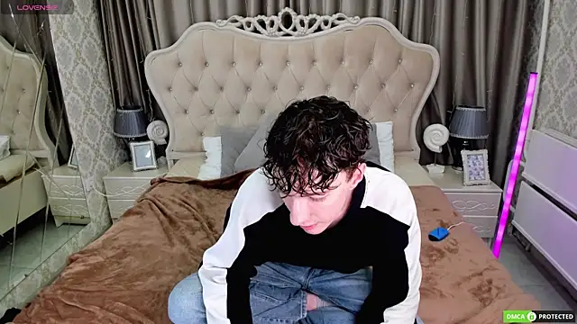 Snapshot of TrevorBenson chatting on 21, 9, 2025 TrevorBenson online show from 21, 9, 2025