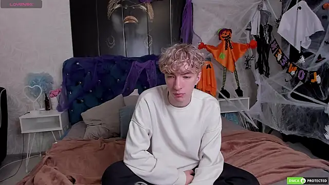 Snapshot of TrevorBenson chatting on 22, 10, 2025 TrevorBenson online show from 22, 10, 2025