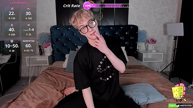 Snapshot of TrevorBenson chatting on 18, 11, 2025 TrevorBenson online show from 18, 11, 2025