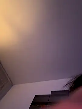 Snapshot of EmilyWi_ chatting on 3, 11, 2025 EmilyWi online show from 3, 11, 2025