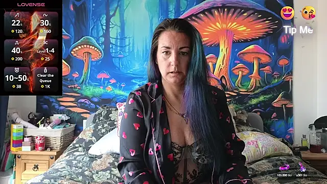 tattoomilf86 online show from 16, 3, 2025