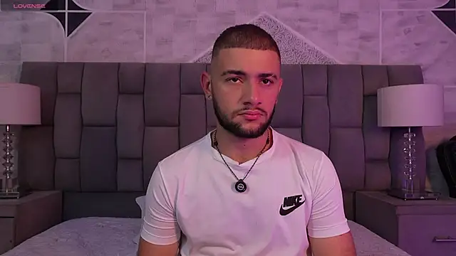 MaximusDick1  online show from 18, 12, 2025