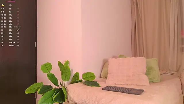 Snapshot of Lorena_Vieira_ chatting on 21, 7, 2026 Lorena Vieira online show from 21, 7, 2026