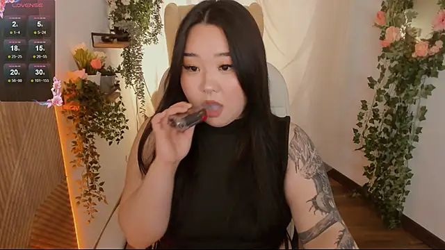 Snapshot of mei_honey_ chatting on 25, 1, 2025 mei honey  online show from 25, 1, 2025