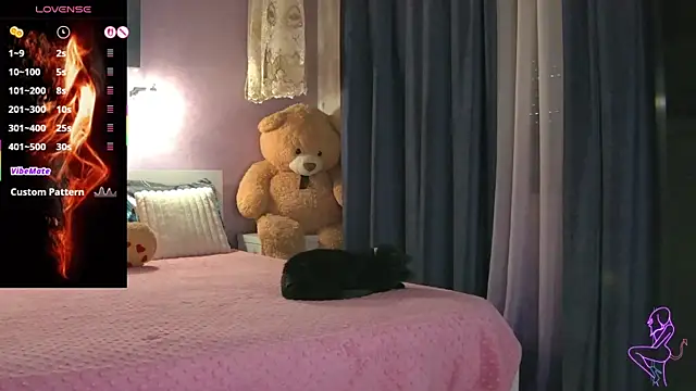 EvelynAisha online show from 12, 1, 2026