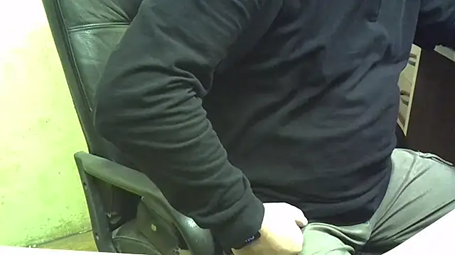 Snapshot of nikdov3 chatting on 18, 9, 2025 nikdov3 online show from 18, 9, 2025