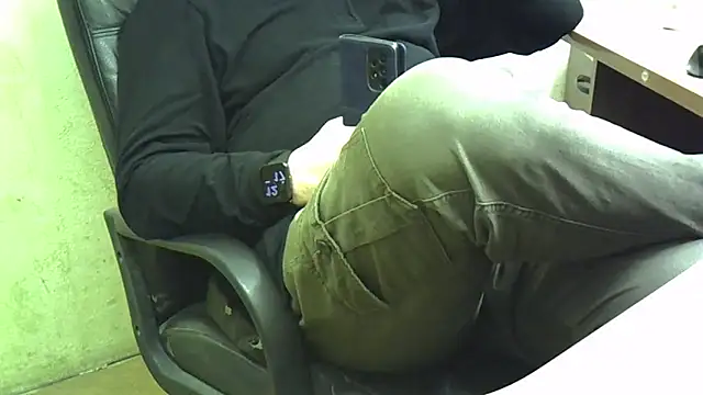 Snapshot of nikdov3 chatting on 3, 12, 2025 nikdov3 online show from 3, 12, 2025